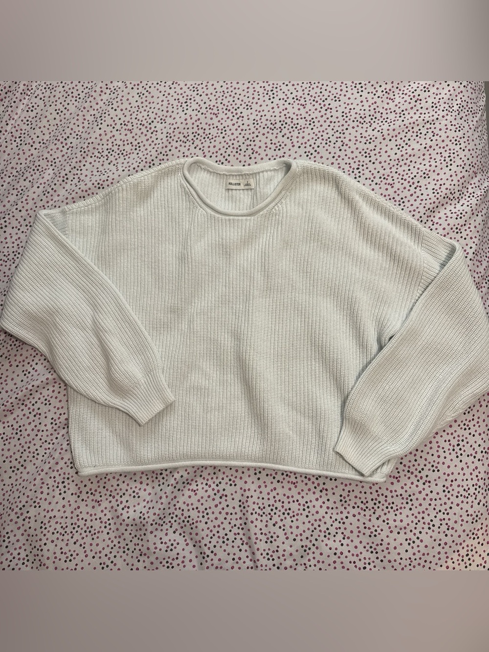 Hollister White Ribbed Crewneck Sweater